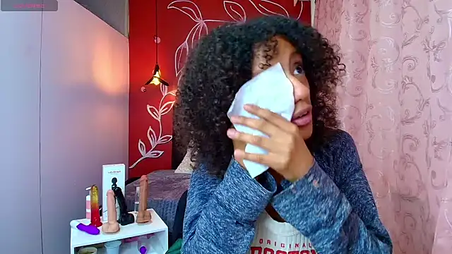 Zia Green online show from March 2025 03:26:01 PM