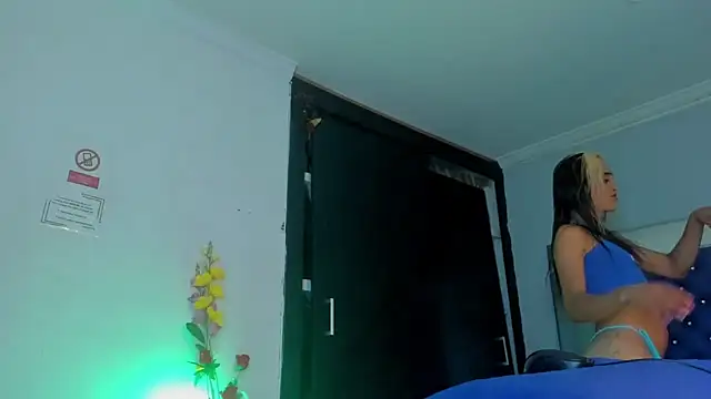 Eyleen Santos online show from March 2026 07:37:01 PM