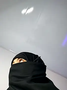 Sweet hot mia online show from November 2025 02:38:01 PM