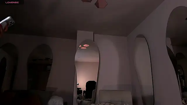 KatieNolan 1 online show from March 2026 07:19:01 PM