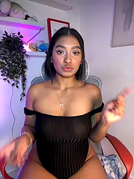 Isabella fasilier online show from September 2025 12:45:02 AM