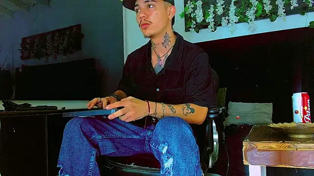 HannibalLester online show from April 2026 05:01:02 AM