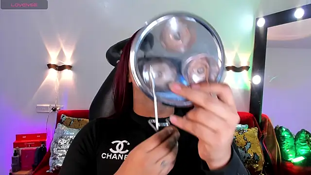 Emili Roux online show from March 2026 10:15:01 AM