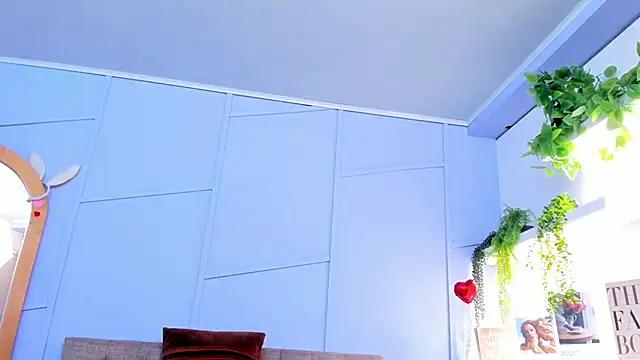 nathalie rossel online show from November 2025 07:03:01 PM