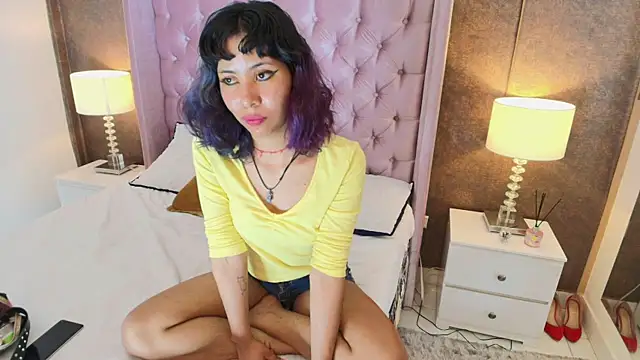 Snapshot of Akane_Uwu chatting on February 2025 07:44:01 PM Akane Uwu online show from February 2025 07:44:01 PM