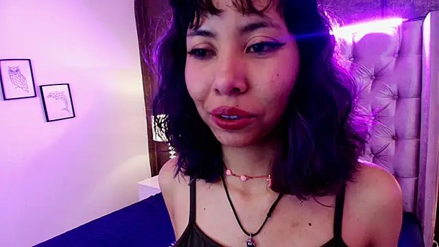 Snapshot of Akane_Uwu chatting on February 2025 12:38:02 PM Akane Uwu online show from February 2025 12:38:02 PM