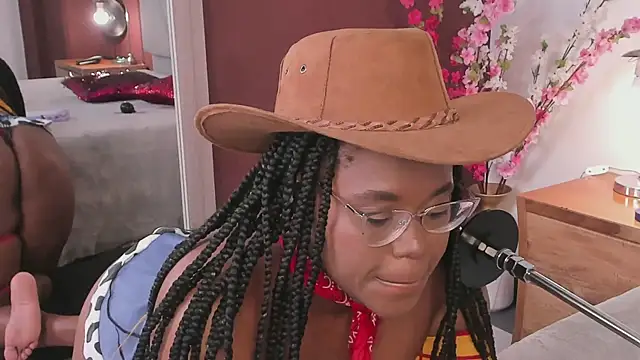 Snapshot of Makena_gh chatting on July 2026 03:13:01 AM Makena gh online show from July 2026 03:13:01 AM