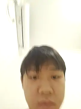 Snapshot of louchu chatting on December 2025 08:11:01 AM louchu online show from December 2025 08:11:01 AM