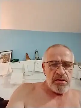 geilerschwanz64 online show from December 2025 04:33:02 AM