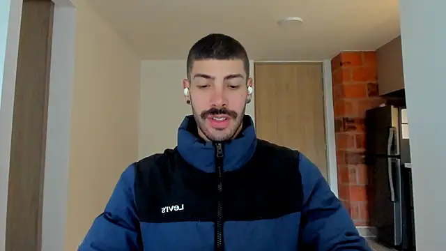 Guyinthemountain online show from December 2024 11:25:02 AM