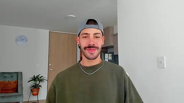 Guyinthemountain online show from December 2024 03:05:01 PM