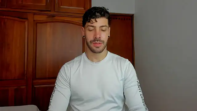 Guyinthemountain online show from May 2026 01:08:02 PM