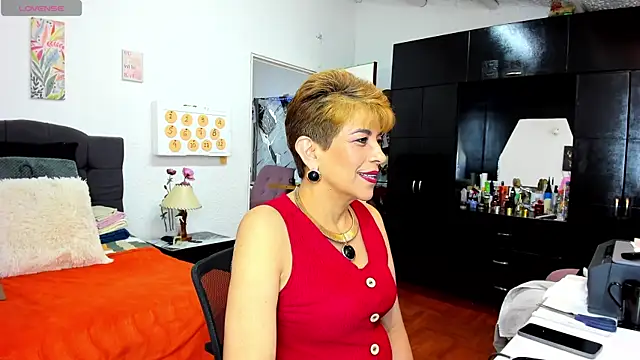 Snapshot of Angelina_Stone_65 chatting on July 2026 12:02:01 AM Angelina Stone 65 online show from July 2026 12:02:01 AM