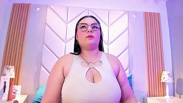 Snapshot of KatyaPittman chatting on June 2026 07:53:01 PM KatyaPittman online show from June 2026 07:53:01 PM