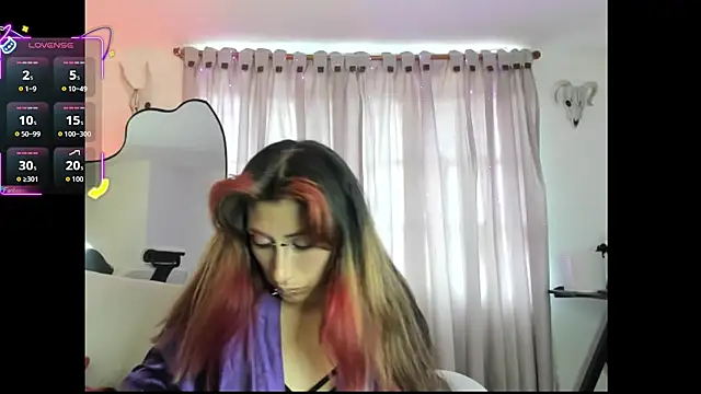 Snapshot of Asterothxznikki chatting on July 2026 06:51:02 PM Asterothxznikki online show from July 2026 06:51:02 PM