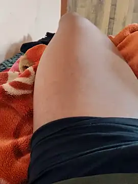 Snapshot of MrNick74 chatting on February 2026 05:44:02 AM MrNick74 online show from February 2026 05:44:02 AM