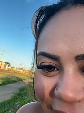 lariic online show from April 2026 08:26:01 PM