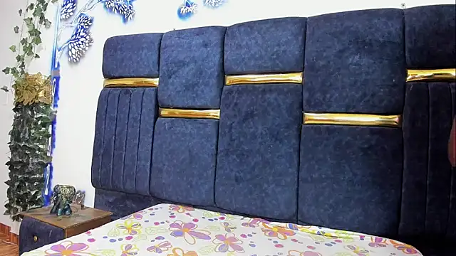 skaysanchez1 online show from March 2026 07:35:01 PM