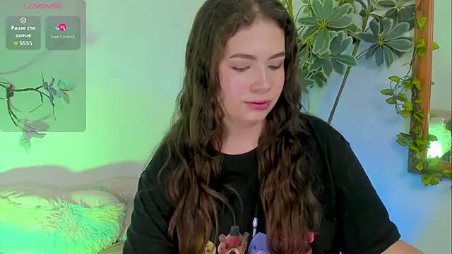 KarenPautt online show from March 2026 05:27:02 PM