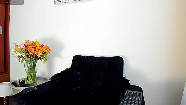 its  angelica  online show from April 2026 08:54:01 PM