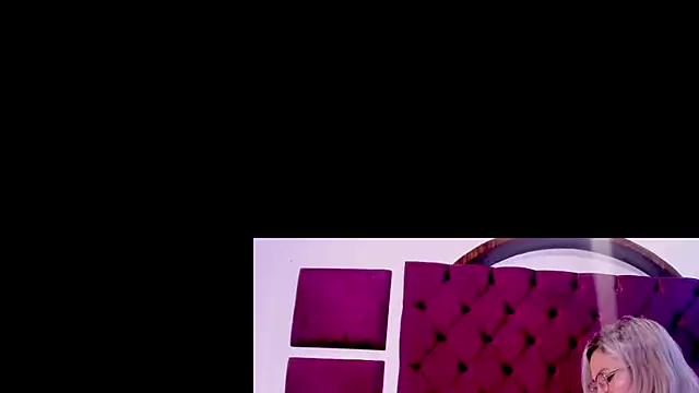 Snapshot of CarolinaGlamour chatting on July 2026 11:34:01 AM CarolinaGlamour online show from July 2026 11:34:01 AM