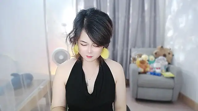 Snapshot of Fan_ting chatting on July 2026 12:54:02 PM Fan ting online show from July 2026 12:54:02 PM