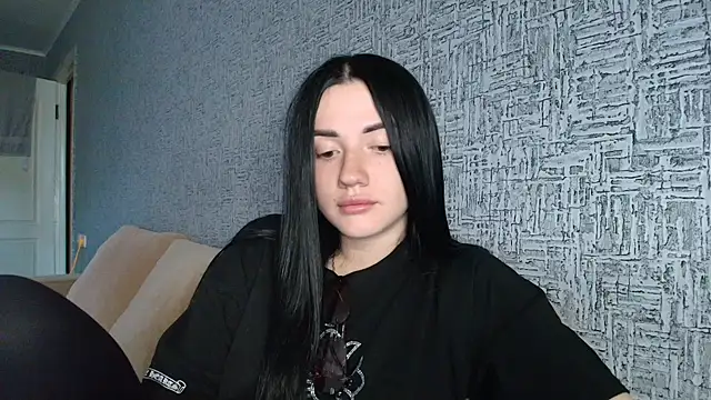 Liana diva online show from April 2026 02:20:01 PM