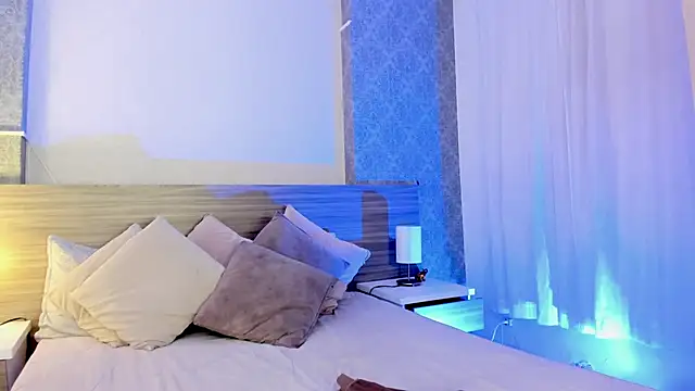 Mistyca online show from November 2025 10:36:02 AM