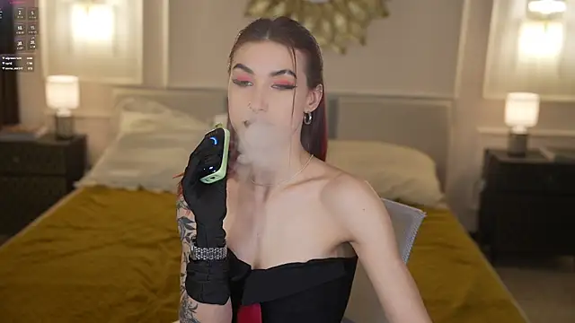 Magnetic Mia  online show from March 2026 11:15:01 PM