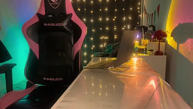 misswishh  online show from April 2026 07:40:02 PM