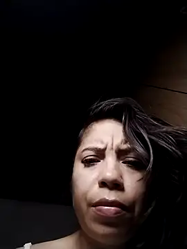 lisseth online show from November 2025 03:39:02 AM