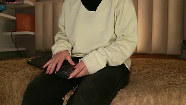 Megan mooree  online show from April 2026 12:09:02 PM