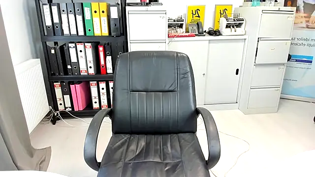 kilenyapatrice online show from September 2025 11:33:02 AM