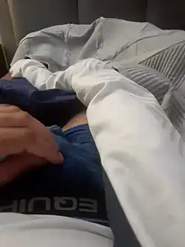 cryptoman1119 online show from December 2024 12:59:02 PM