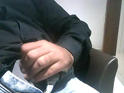 cryptoman1119 online show from December 2025 11:52:01 AM