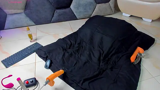 Latrellx7 online show from March 2026 03:12:01 AM