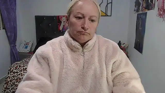 emperabigbootybigass online show from July 2026 12:34:01 PM