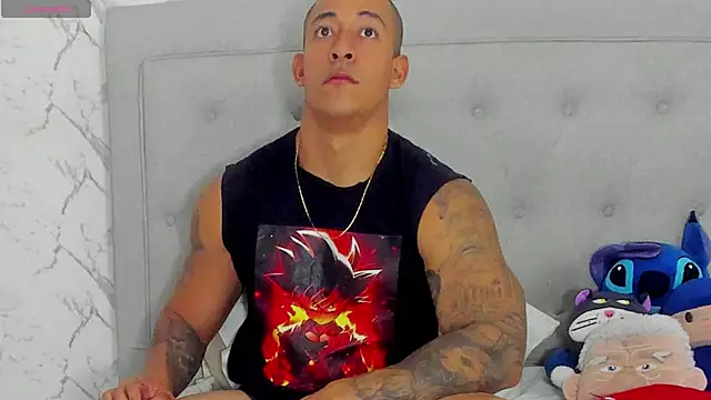 luigiferrara online show from April 2026 08:58:02 PM