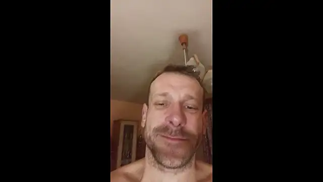 Snapshot of DonCristian chatting on December 2025 02:41:01 AM DonCristian online show from December 2025 02:41:01 AM