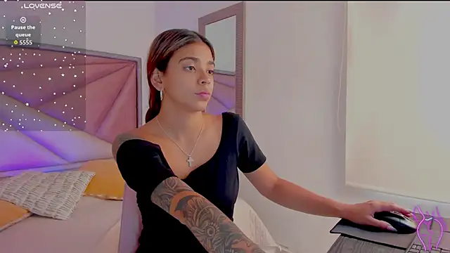 GiaFu online show from April 2026 06:05:01 PM