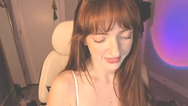 foxxyyyred online show from March 2026 03:03:02 AM