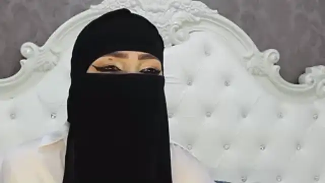 Snapshot of Hajar_Kar chatting on June 2026 05:05:01 AM Hajar Kar online show from June 2026 05:05:01 AM