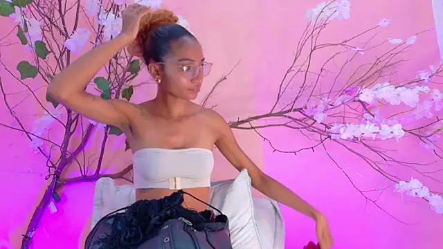 Charlotte Love10 online show from March 2026 11:59:01 AM