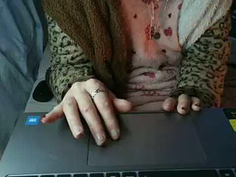 VeneRed online show from February 2026 07:51:01 AM