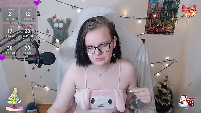 Snapshot of DivaMarisa chatting on January 2025 04:21:01 AM DivaMarisa online show from January 2025 04:21:01 AM