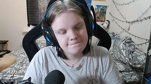 Snapshot of DivaMarisa chatting on March 2025 11:20:01 AM DivaMarisa online show from March 2025 11:20:01 AM