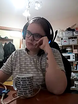 Snapshot of DivaMarisa chatting on March 2025 09:12:02 PM DivaMarisa online show from March 2025 09:12:02 PM