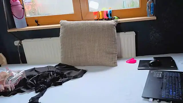 SherryOutdoor1 online show from October 2025 07:38:02 AM