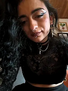 Lila Desiree online show from December 2025 07:10:02 PM