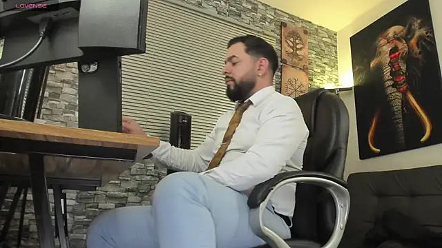 Snapshot of Ethan_Castellano chatting on July 2026 09:40:01 PM Ethan Castellano online show from July 2026 09:40:01 PM